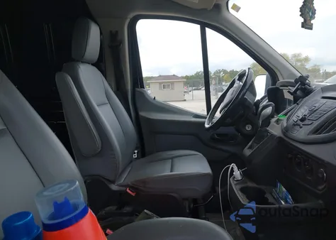 2017 Ford Transit-250 z USA, uszkodzony, nr VIN 1FTYR1ZGXHKB25120